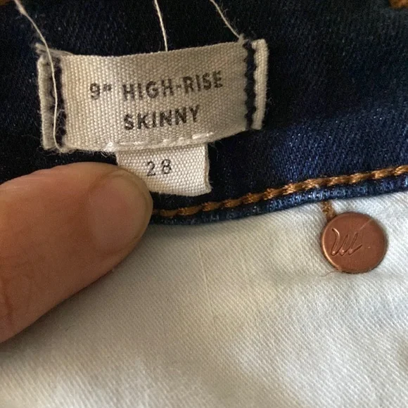 ❌SOLD❌ 9” High Rise Skinny Madewell Jeans Sz 28 - Picture 7 of 9